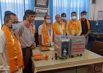 नाकोडा मेडिकल्स द्वारा 2 ऑक्सीजन कंसंट्रेटर नाथद्वारा अस्पताल मे भेंट