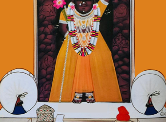 श्रीनाथजी में आज चंदन की चोली व कली के श्रृंगार