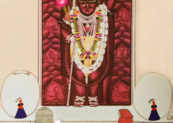 श्रीनाथजी में आज शरबती परधनी, गोल चन्द्रिका के श्रृंगार