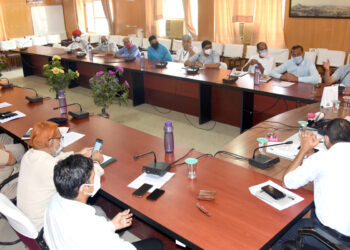 धार्मिक स्थलों को खोलने को लेकर जिला कलक्टर कार्यालय में बैठक आयोजित