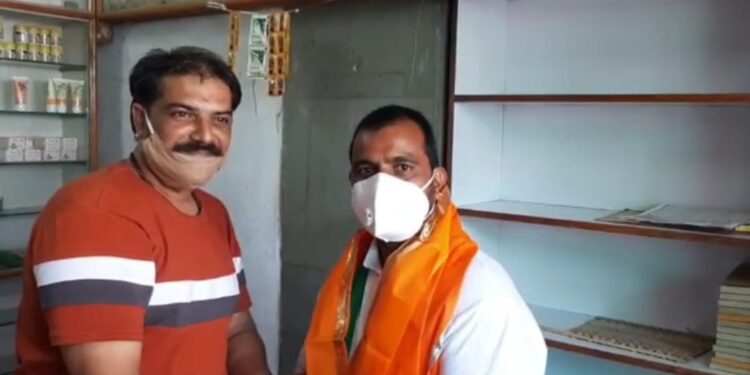 भाजयुमो नवनियुक्त जिला अध्यक्ष मोहन कुमावत ने किए श्रीनाथजी के दर्शन