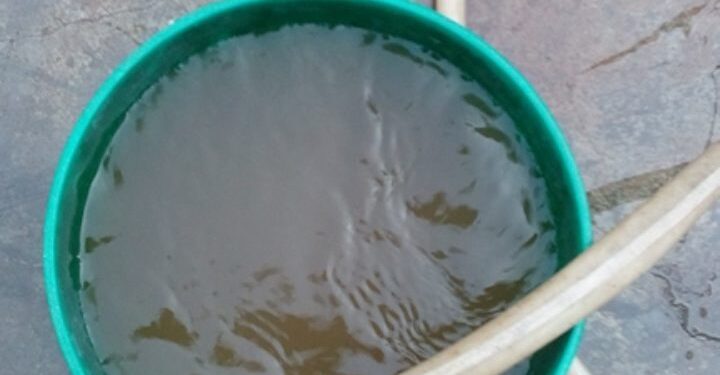 गंदे पेयजलापूर्ति से परेशान सिंहाड़  के लोगों ने की स्वच्छ पेयजल उपलब्ध कराने की मांग