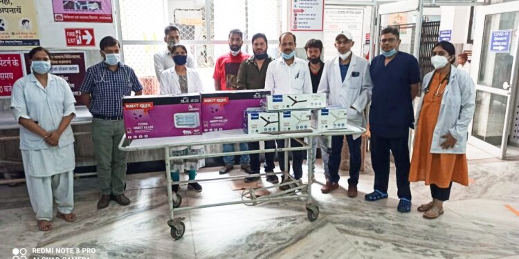 भामाशाह ने नाथद्वारा चिकित्सालय में भेंट किये पंखे व मोस्क्यूटोकेचर