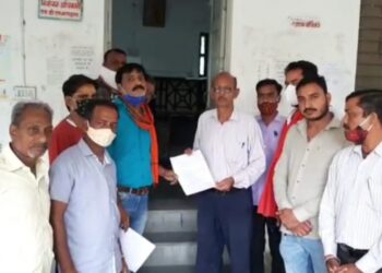 चाकूबाजी की घटना को लेकर श्रीजी टूर एंड टैक्सी यूनियन ने  उप अधीक्षक व SDM से की सख्त कार्यवाही की मांग