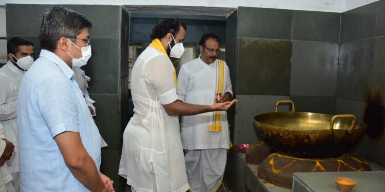 श्रीनाथजी के नवीनीकृत दूध घर का सेवार्पण