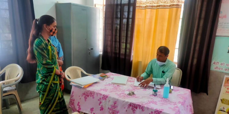 वनस्टॉप सेंटर पर दो के अलावा शेष स्टॉफ अनुपस्थित