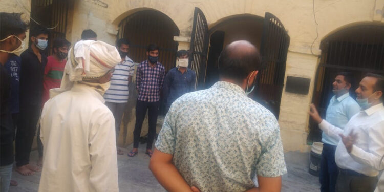 कारागृह का आकस्मिक निरीक्षण