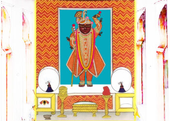 श्रीनाथजी को आज लाल पीले लहरिया पर फेंटा का श्रृंगार