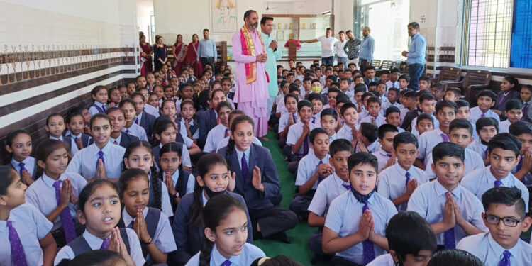 एसबीएस में संस्कारो कि पाठशाला कार्यक्रम आयोजित