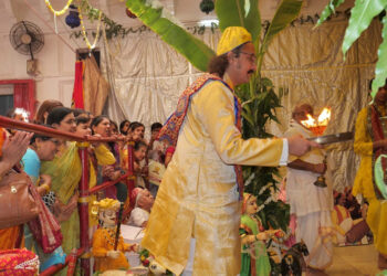 आज प्रभु श्री विट्ठलनाथजी मैं फल फूल का पलना मनोरथ