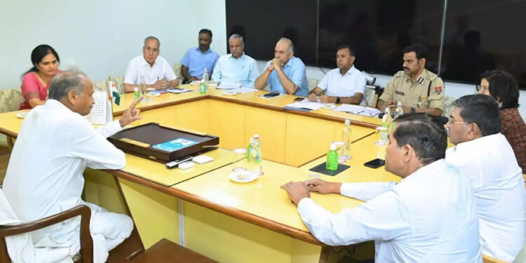 करौली हिंसा मामले में मुख्यमंत्री ने की समीक्षा बैठक