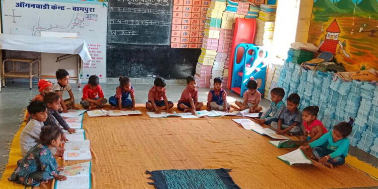 फिर गुँजी किलकारी आंगनबाडीयो मे