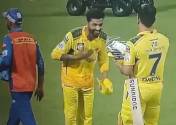 एमएस धोनी ने चेन्नई को दिलाई रोमांचक जीत, नतमस्तक हुए रविंद्र जडेजा