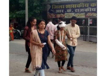 धनकपुर में मृतक माता पिता के बच्चों के सहयोग में बाल कल्याण समिति व चाइल्ड लाइन आगे आये