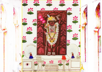 श्रीनाथजी में आज कली के परधनी पाग और तुर्रा के श्रृंगार, प्रथम अभ्यंग