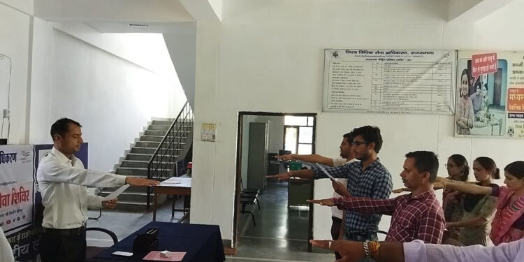 तम्बाकु के सेवन से रहे दूर- मनीष कुमार वैष्णव