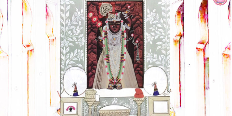 श्रीनाथजी के आज श्वेत पिछोड़ा और किरीट के श्रृंगार दर्शन