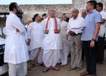 तिलकायत महाराज श्री एवं श्री विशाल बावा ने किया श्रीजी प्रभु की गौशालाओं का सघन निरीक्षण