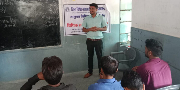 अलंकार फाउंडेशन द्वारा तालुका क्षेत्र देवगढ़ में नशा मुक्ति शिविर का आयोजन