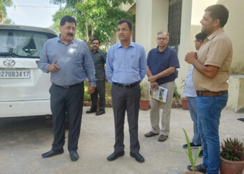 प्रमुख शासन सचिव गुप्ता ने किया छात्रावास का निरीक्षण