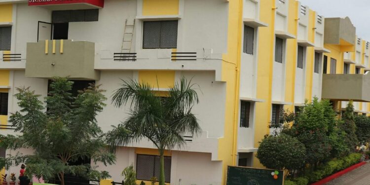 12वीं बोर्ड के विज्ञान तथा वाणिज्य में व्यास अकादमी के छात्रों का उत्कृष्ट प्रदर्शन