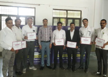 पैनल अधिवक्तागण की बैठक आयोजित, उत्कृष्ट कार्य करने वाले को किया सम्मानित