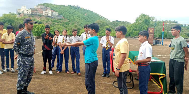 एमएमपीएस में हुई 1 राज नेवल यूनिट एनसीसी कैडेट नव प्रवेश परीक्षा