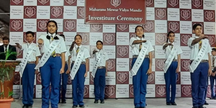 नव निर्वाचित विद्यार्थी परिषद का शपथ ग्रहण समारोह