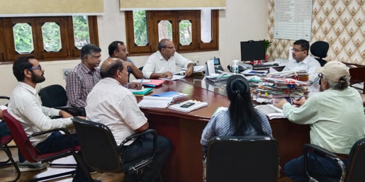 सभी विभाग समन्वय के साथ जल जीवन मिशन में प्रगति लाए- जिला कलक्टर