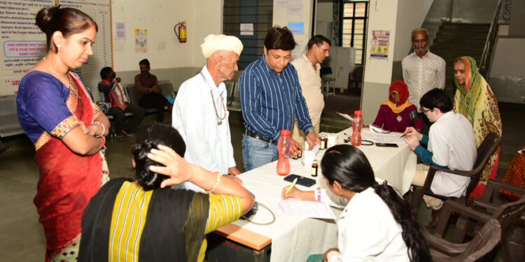 निःशुल्क आयुर्वेद चिकित्सा