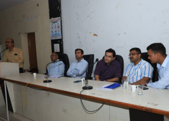 जल शक्ति अभियान केन्द्रीय दल ने किया निरीक्षण ली समीक्षा बैठक