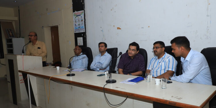 जल शक्ति अभियान केन्द्रीय दल ने किया निरीक्षण ली समीक्षा बैठक