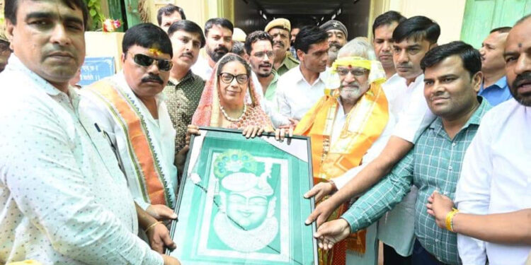 विधानसभा अध्यक्ष डॉ. जोशी ने किये प्रभु श्रीनाथजी के दर्शन