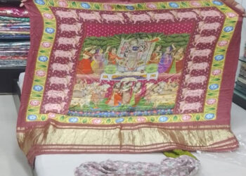 श्रीनाथजी की छवि वाली साड़ी/ब्लाऊज को लेकर आक्रोश