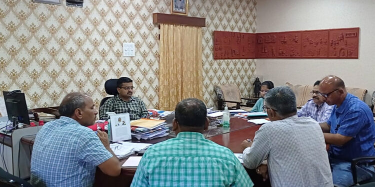 जिला जल स्वच्छता मिशन की मासिक समीक्षा बैठक