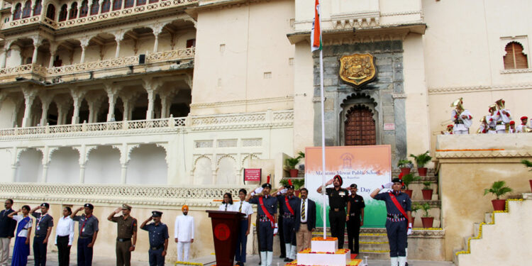 एमएमपीएस में 76वां स्वाधीनता दिवस मनाया गया