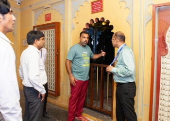 सिटी पैलेस म्युजियम की रात्रिकालीन भव्यता