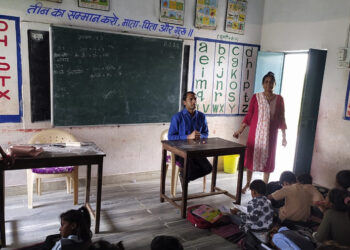 नन्हें मुन्हे बच्चों को दी सायबर क्राइम के बारे में विधिक जानकारी