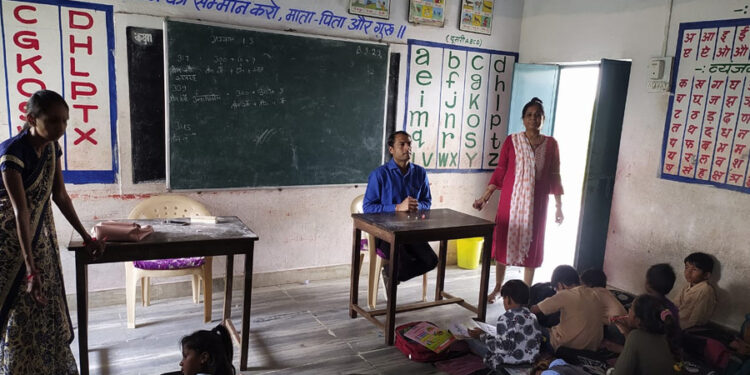 नन्हें मुन्हे बच्चों को दी सायबर क्राइम के बारे में विधिक जानकारी