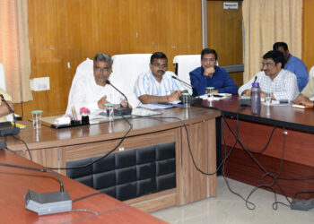 कृषि मंत्री ने ली लम्पी रोग के सम्बन्घ में समीक्षा बैठक