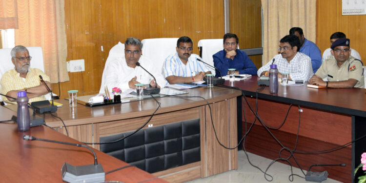 कृषि मंत्री ने ली लम्पी रोग के सम्बन्घ में समीक्षा बैठक