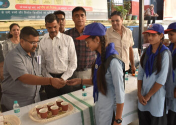 मानसिक और शारीरिक स्वास्थ्य को बेहतर रख कर जीवन में आगे बढ़े- जिला कलेक्टर