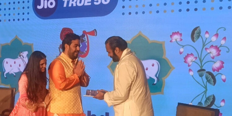 श्रीजी नगरी से गो.चि.105 श्री विशाल बावा के कर कमलों से हुआ Jio 5G का शुभारंभ