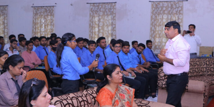 मोटिवेशनल कार्यशाला आयोजित