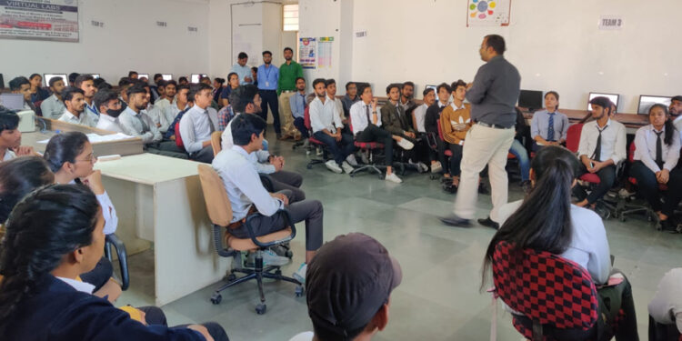 आईआईटी रुड़की द्वारा दो दिवसीय वर्चुअल लैब का समापन