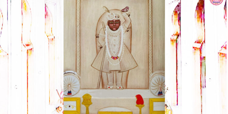 आज श्रीनाथजी में रुपहरी घटा के दर्शन