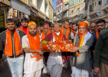 ध्वजाजी तीन वर्ष पश्चात नाथद्वारा से पधारे अहमदाबाद…..