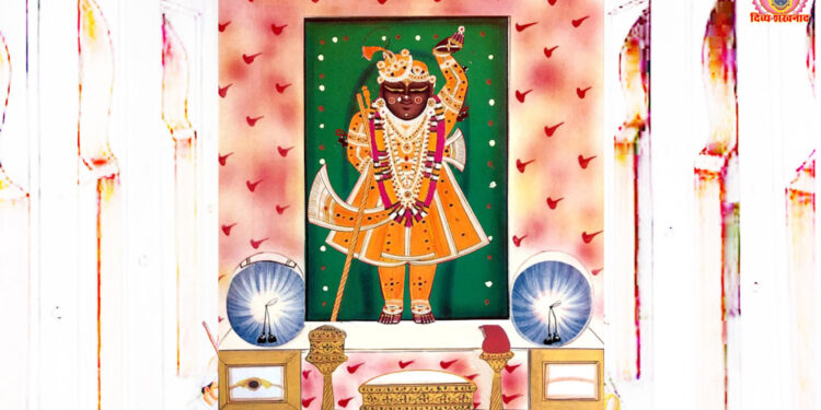 श्रीनाथजी में आज घेरदार वस्त्र पर कतरा का श्रृंगार