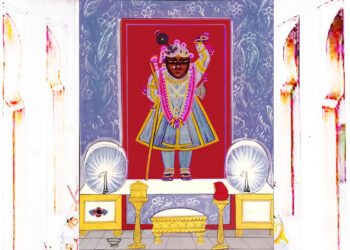 श्रीनाथजी में आज फिरोजी जरी के वस्त्र पर गोल चन्द्रिका का श्रृंगार