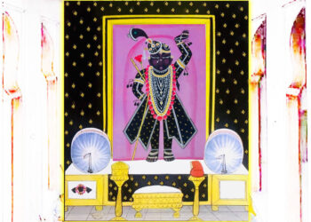 श्रीनाथजी में आज श्याम चुन्दडी के वस्त्र, श्रृंगार